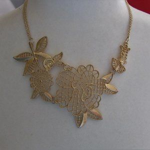 Gold Tone Statement Necklace  18"